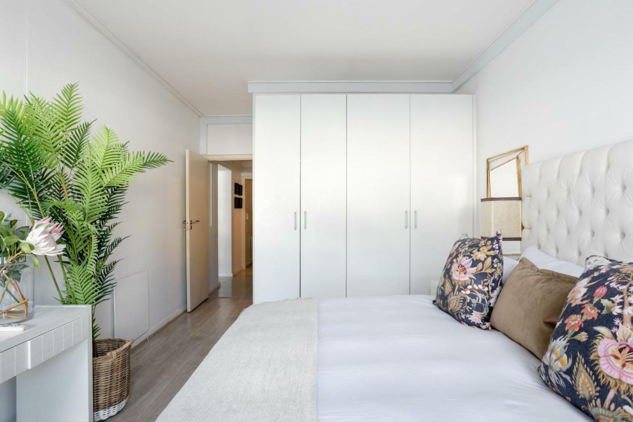 Luxury City Apartment With Mountain Views Cape Town Eksteriør bilde